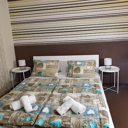 Doris Apartments Siófok Eksteriør bilde